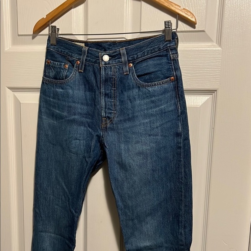 Classic Levi Blue Denim 501 Jeans - Picture 1 of 9